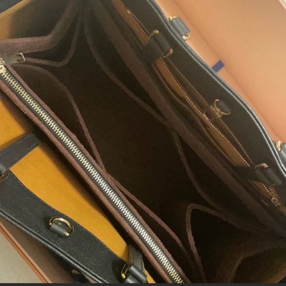 Louis Vuitton ONTHEGO GM Black Leather - Picture 8 of 10